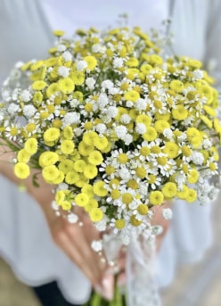 【ブライダル・結婚式】小花を束ねたナチュラルブーケ