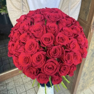 品川プリンスホテルにお届けした50本の赤いバラ